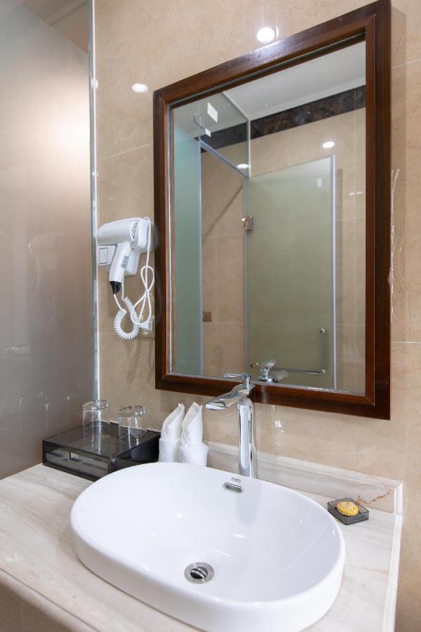 Sala Hotel Mong Cai ภายนอก รูปภาพ
